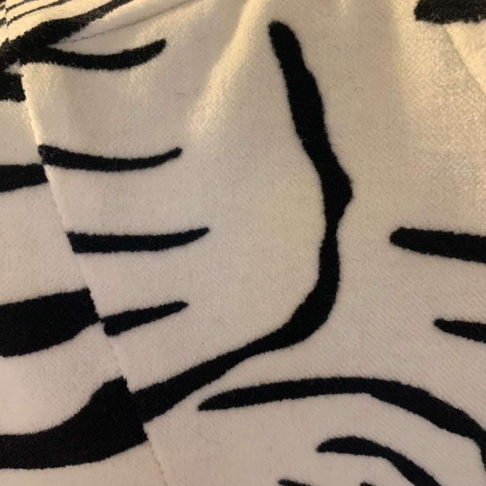 Zebra Print Long Sleeve Midi Dress - Black & White - Picture 8 of 11